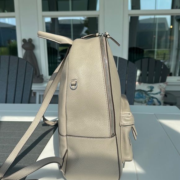 dove grey leather backpack S Daphne A201-02PM grain leather and a cotton twill innershell Soft genuine buffered leather backpack